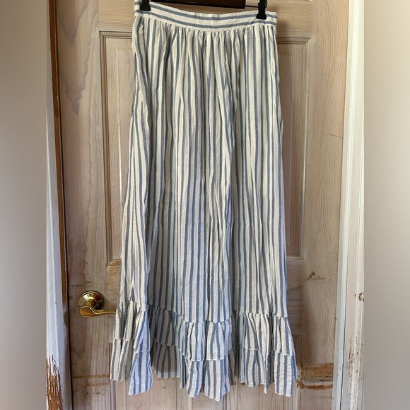 🌸2 Pc. Set🌸Listicle Striped Layered Crop Top & Maxi Skirt Set. - Picture 9 of 15